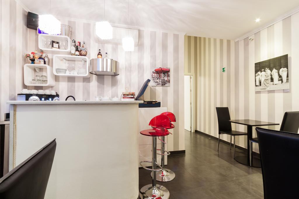 Deko Rome Acomodação com café da manhã Exterior foto